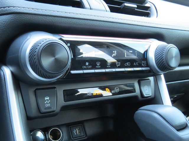 Used 2025 Toyota RAV4 LE FWD image 22