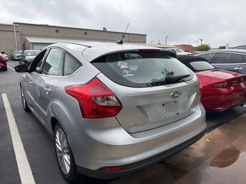 Used 2012 Ford Focus SEL FWD image 4