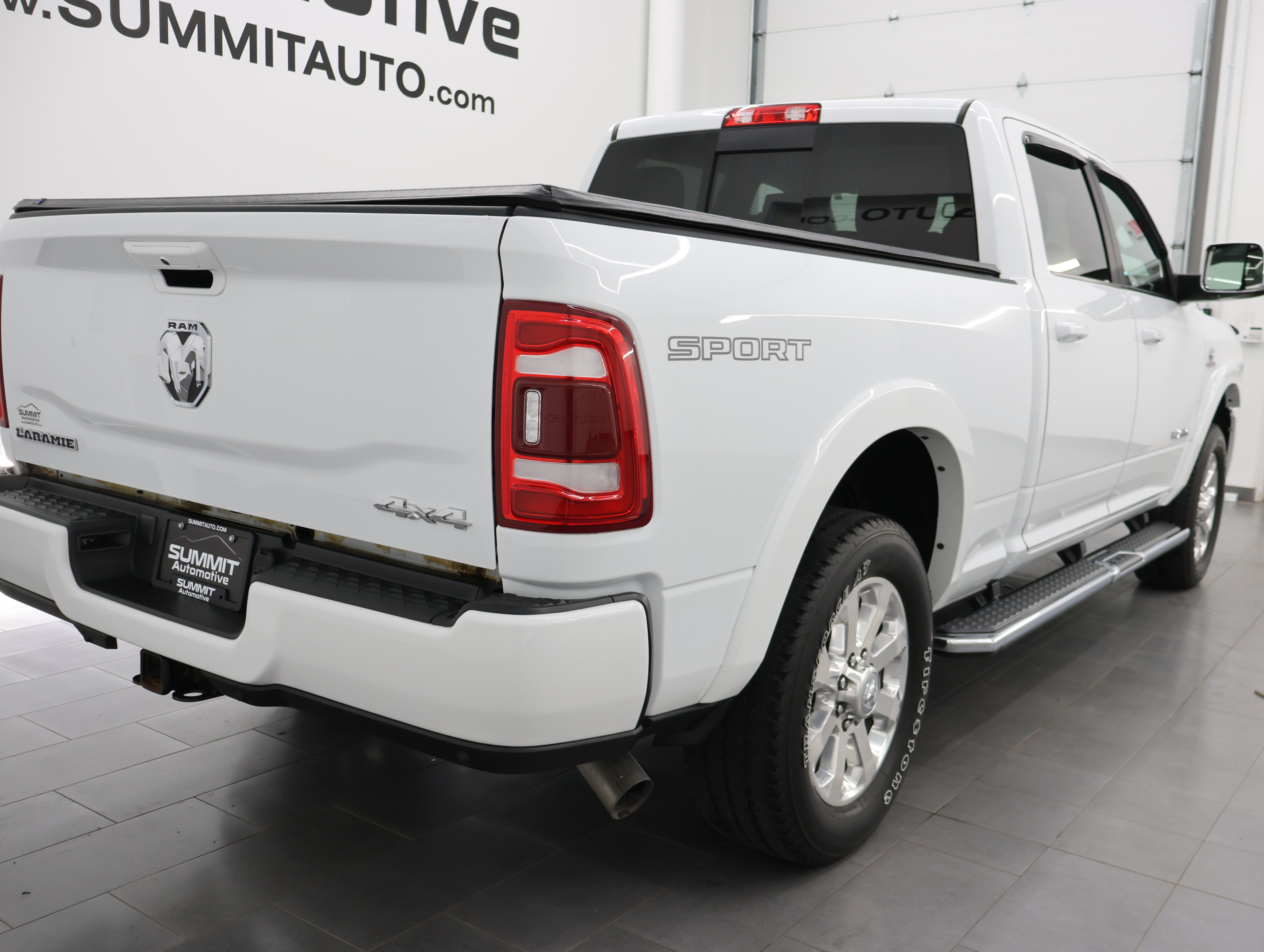 Used 2022 RAM 2500 Laramie AWD/4WD image 4