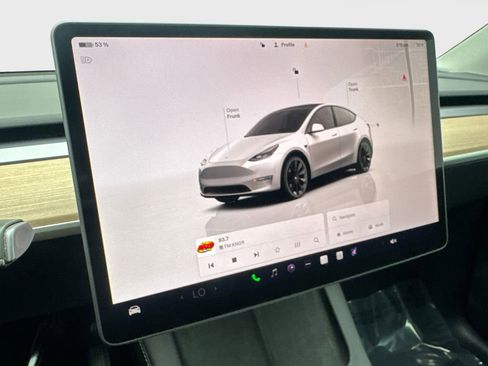 Used 2024 Tesla Model Y Long Range AWD/4WD image 60