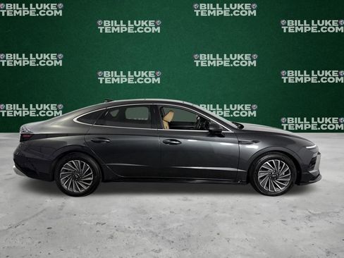 Used 2025 Hyundai Sonata Limited image 4