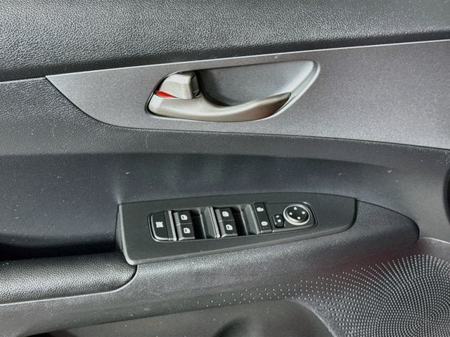 Used 2021 Kia Forte LXS FWD image 14