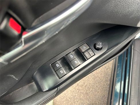 Used 2020 Toyota Camry XSE image 19