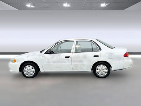 Used 2001 Toyota Corolla CE FWD image 2