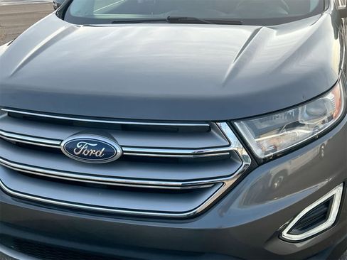 Used 2017 Ford Edge Titanium w/ Technology Package image 11