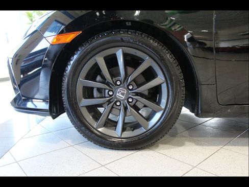 Certified 2020 Honda Civic EX image 9