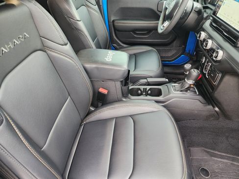 Used 2024 Jeep Wrangler Sahara w/ Technology Group image 14