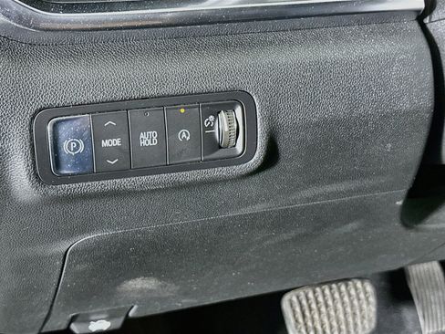 Used 2025 GMC Terrain Elevation FWD image 17