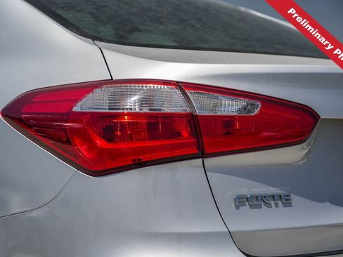 Used 2016 Kia Forte LX FWD image 9