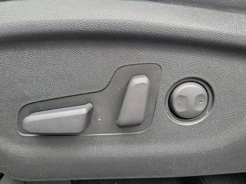 Used 2018 Kia Sorento EX image 63