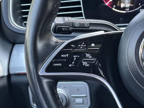 Used 2024 Mercedes-Benz GLE 350 4MATIC image 11