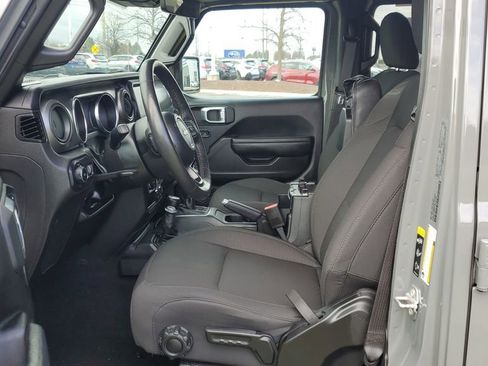 Used 2023 Jeep Wrangler Unlimited Sport AWD/4WD image 7