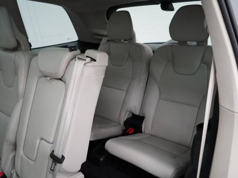 Used 2025 Volvo XC90 B6 Ultra w/ Lounge Package AWD/4WD image 49