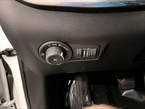 Used 2024 Jeep Compass Limited image 36