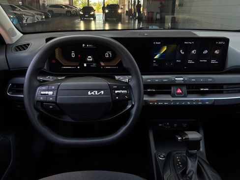 Used 2025 Kia K4 FWD image 13
