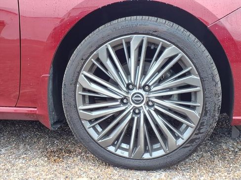 Used 2024 Nissan Altima 2.5 SL image 10