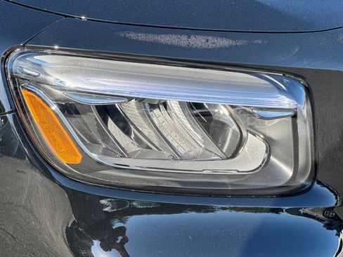 Used 2026 Mercedes-Benz GLB 250 image 10