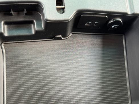 Used 2014 RAM 2500 Tradesman w/ Chrome Appearance Group image 25