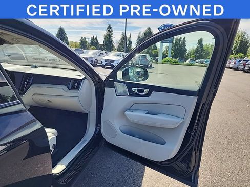Used 2023 Volvo XC60 T8 Ultimate w/ Climate Package AWD/4WD image 19