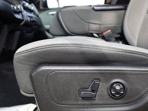 Used 2020 RAM 1500 Big Horn AWD/4WD image 18