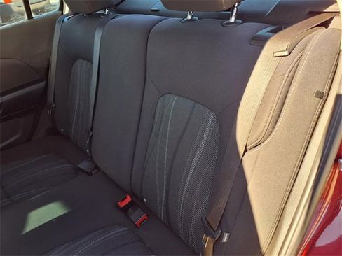 Used 2015 Chevrolet Sonic LT image 9