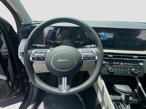 New 2026 Hyundai Tucson SE FWD image 8