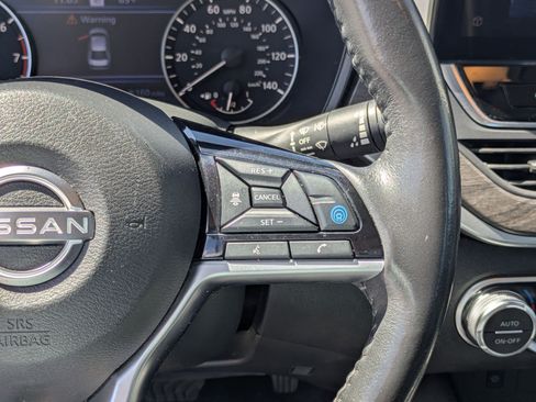 Used 2023 Nissan Altima 2.5 SL AWD/4WD image 21