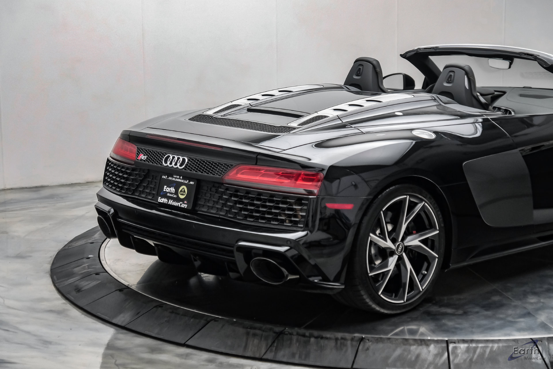 Used 2023 Audi R8 V10 performance RWD image 24