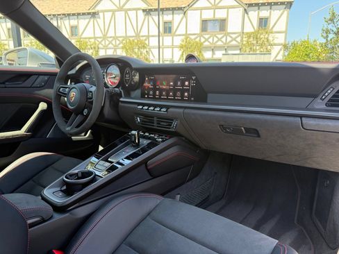 Certified 2024 Porsche 911 Carrera GTS RWD image 27