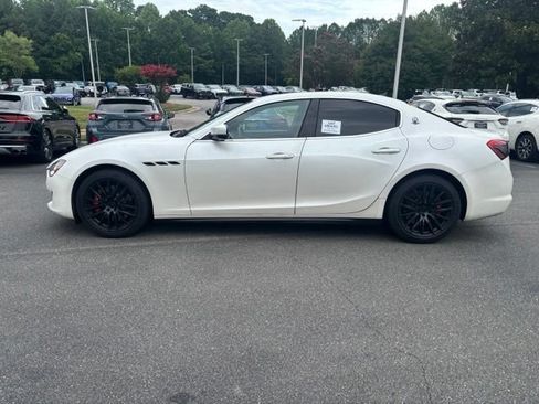 Used 2019 Maserati Ghibli S Q4 AWD/4WD image 10