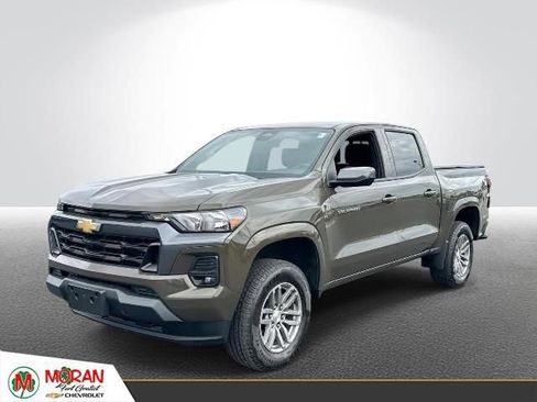 Certified 2024 Chevrolet Colorado LT w/ LT Convenience Package II AWD/4WD image 1