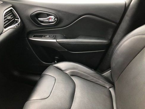 Used 2022 Jeep Cherokee Limited image 13