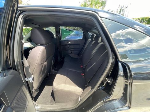 Used 2011 Ford Focus SES FWD image 9