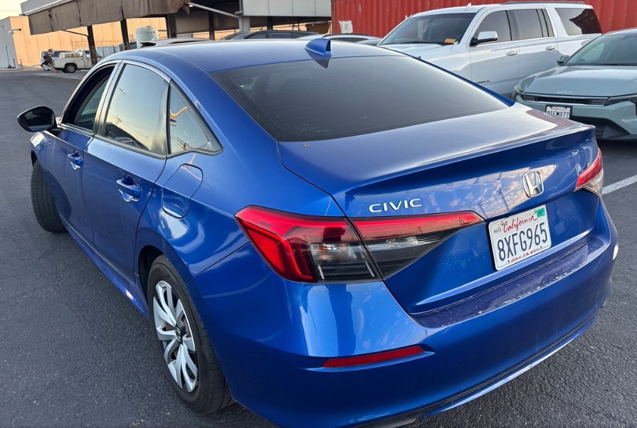 Used 2022 Honda Civic LX image 3