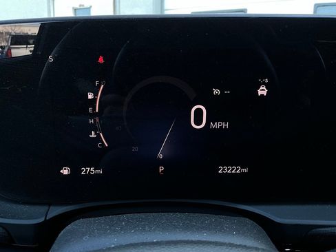 Used 2025 Buick Envista Sport Touring image 37