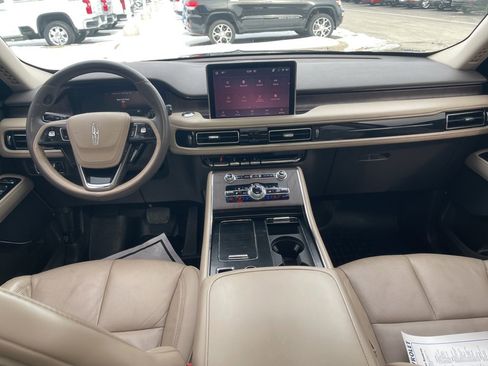 Used 2021 Lincoln Aviator Reserve w/ Equipment Group 201A image 16
