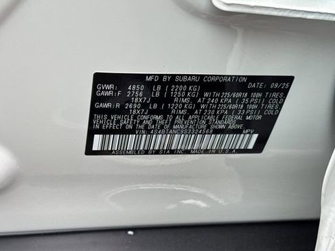 Used 2025 Subaru Outback Limited image 25