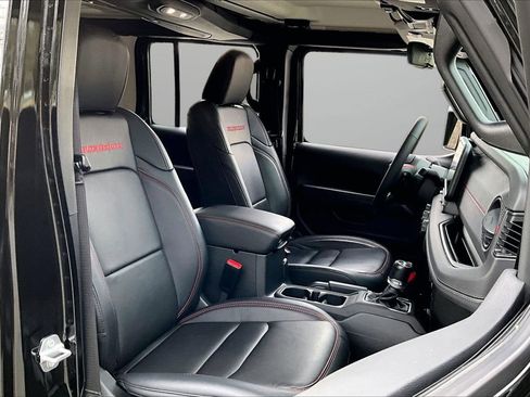 Certified 2024 Jeep Wrangler Rubicon w/ Convenience Group image 22