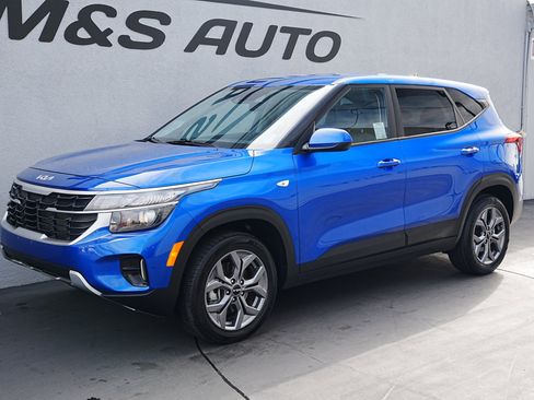 Used 2024 Kia Seltos LX image 7