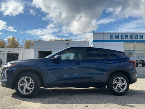 Certified 2024 Chevrolet Trax LS w/ LS Convenience Package image 10