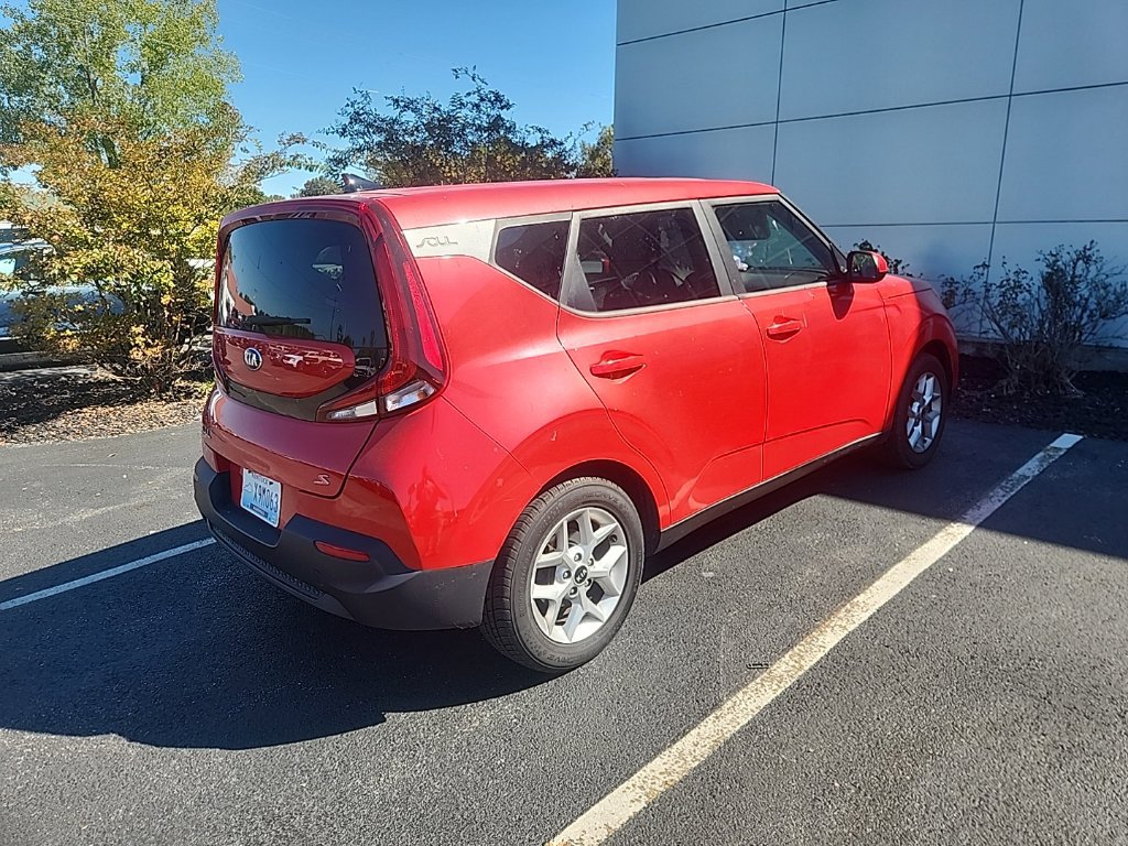 Used 2020 Kia Soul S FWD image 3