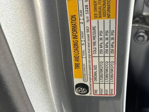 Used 2023 Chevrolet Colorado ZR2 w/ ZR2 Convenience Package III AWD/4WD image 36