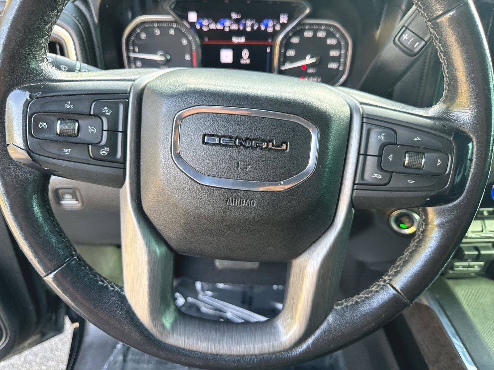 Used 2021 GMC Sierra 2500 Denali w/ Denali Ultimate Package AWD/4WD image 23