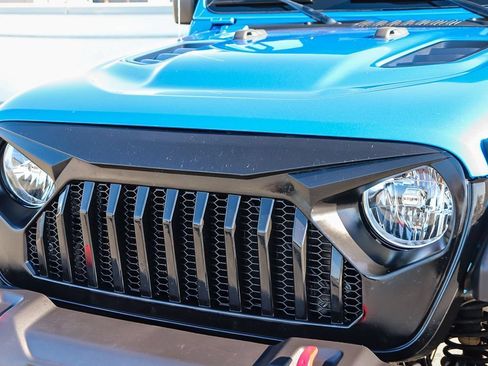 Used 2022 Jeep Wrangler Rubicon w/ Cold Weather Group AWD/4WD image 6