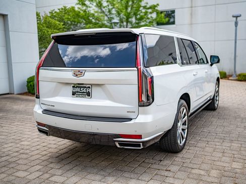 Used 2023 Cadillac Escalade ESV Premium Luxury Platinum AWD/4WD image 5