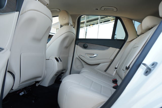 Used 2021 Mercedes-Benz GLC 300 4MATIC image 32