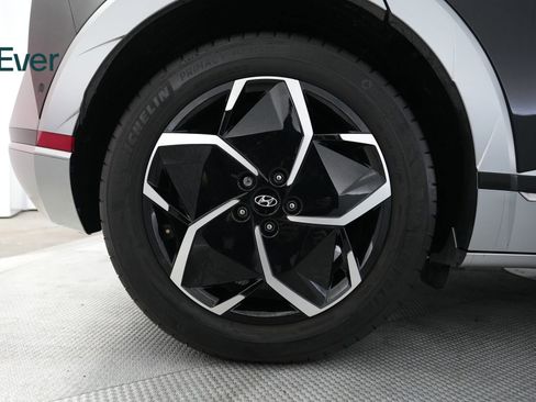 Used 2024 Hyundai Ioniq 5 Limited image 9