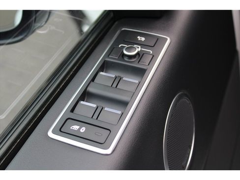 Used 2017 Land Rover Range Rover AWD/4WD image 15
