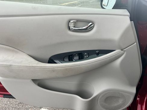 Used 2012 Nissan Leaf SL FWD image 21
