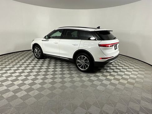 Used 2025 Lincoln Corsair FWD w/ Equipment Group 101A image 3